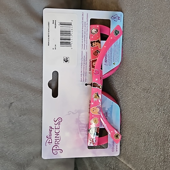 NWT Disney Bundle: FROZEN Elsa Anna Beach Towel, Doll Toy, PRINCESS Sunglasses - Picture 8 of 14